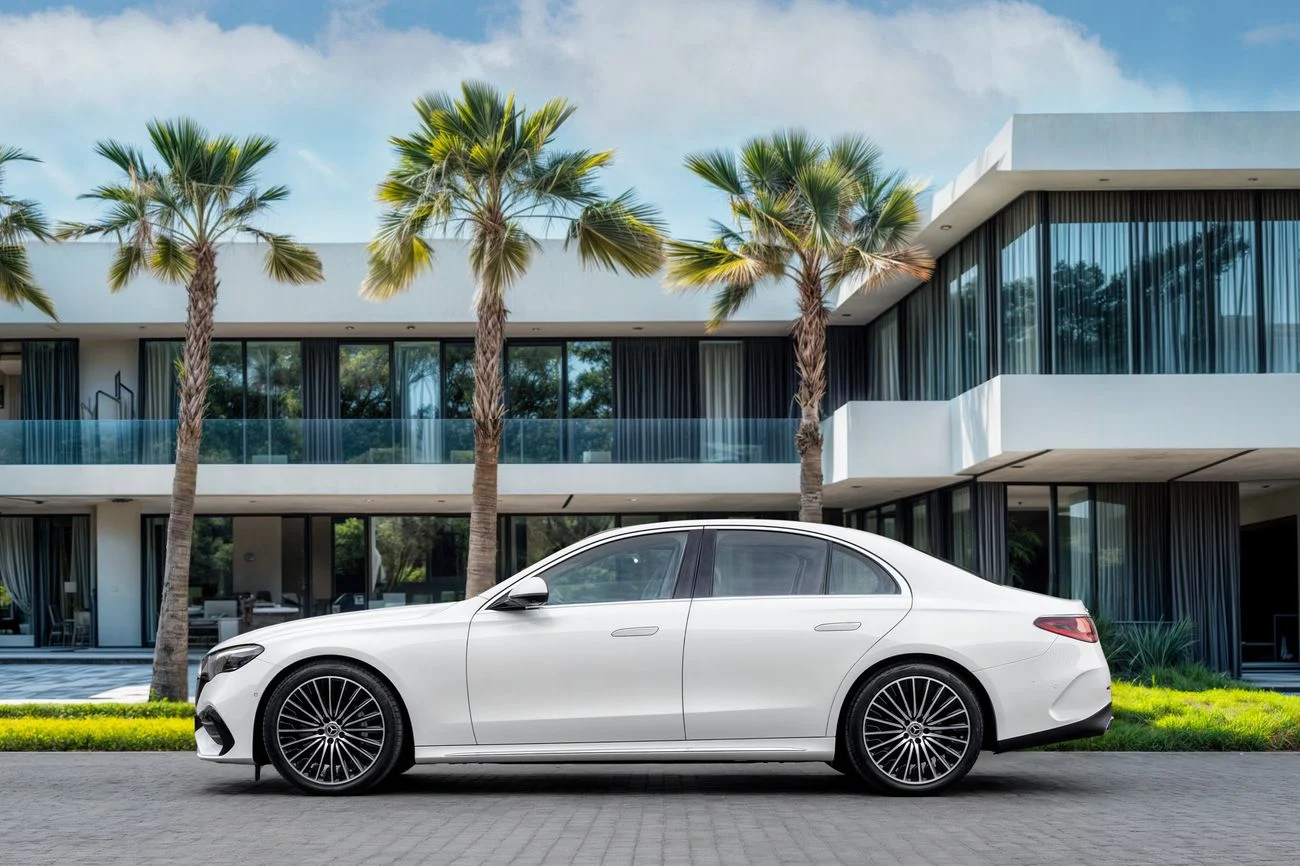 Mercedes Benz E200  AMG 2026