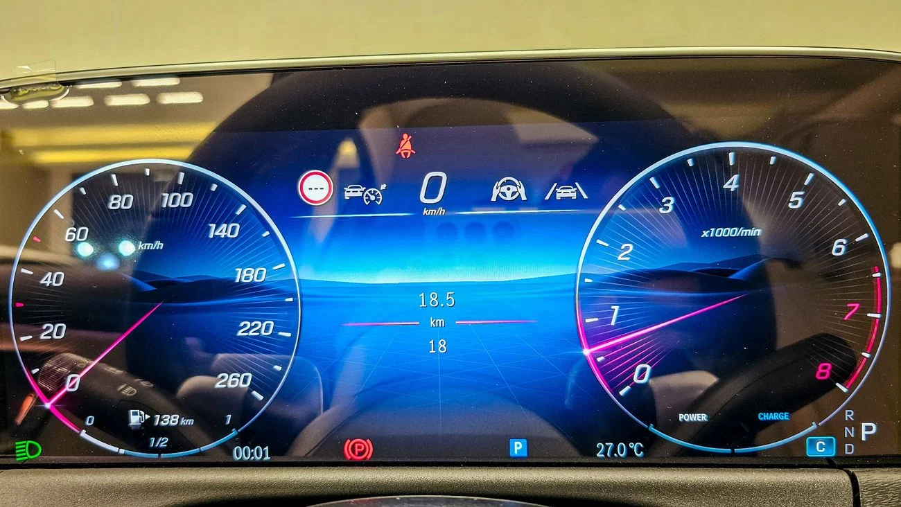 Mercedes Benz E200 Turbo 2.0L _2026