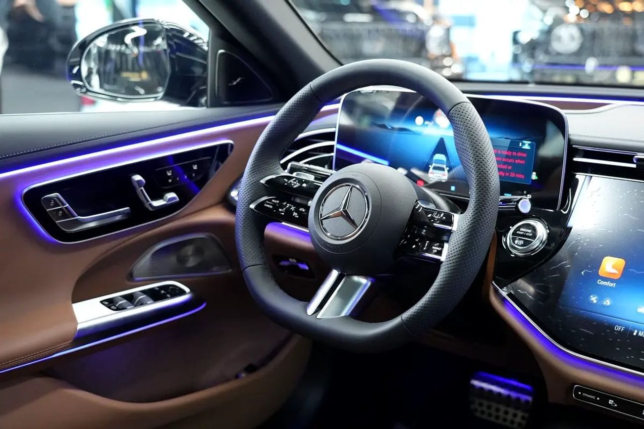 Mercedes Benz E300 2026