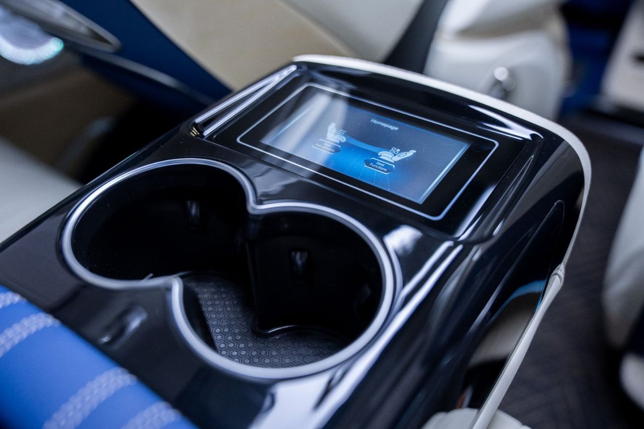 Mercedes Benz V300 AVANTGARDE _2.0l