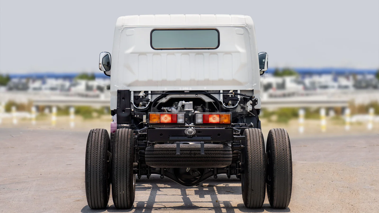 MITSUBISHI FUSO CANTER 4.2D MT MY2025-WHITE