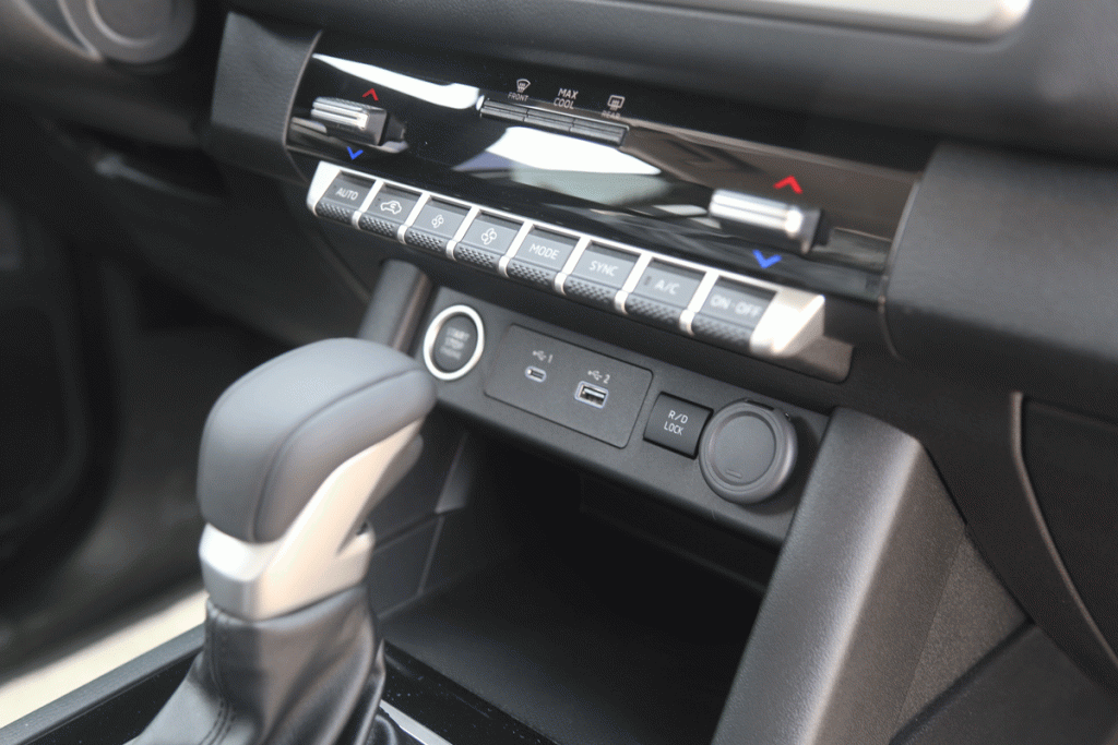 MITSUBISHI L200 SPORTERO GLS DC 4X4 DIESEL 2.4L, AT,MY2