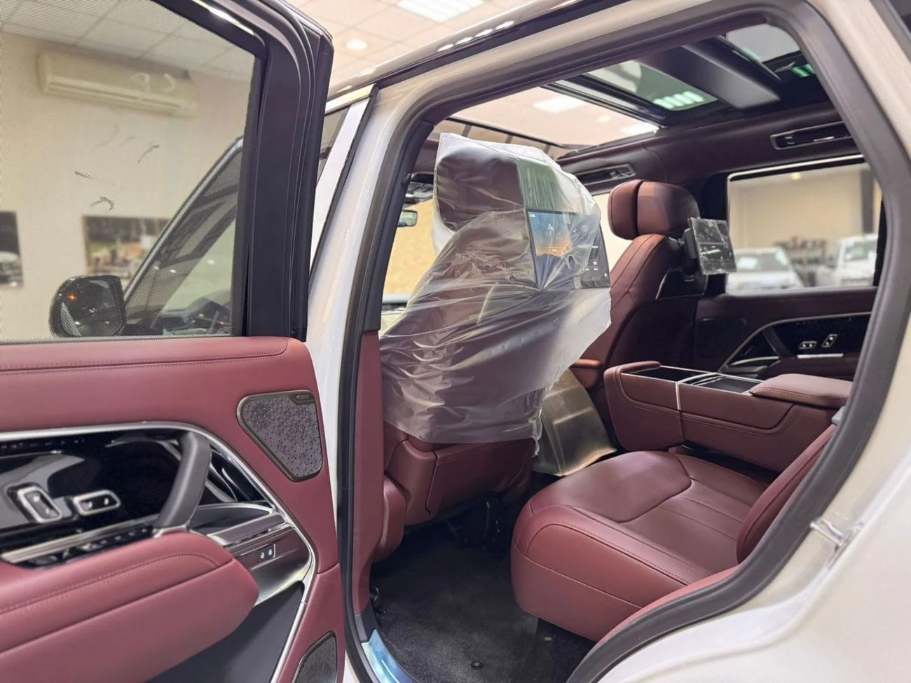 RANGE ROVER AUTOBIOGRAPHY P 530 _white 2026