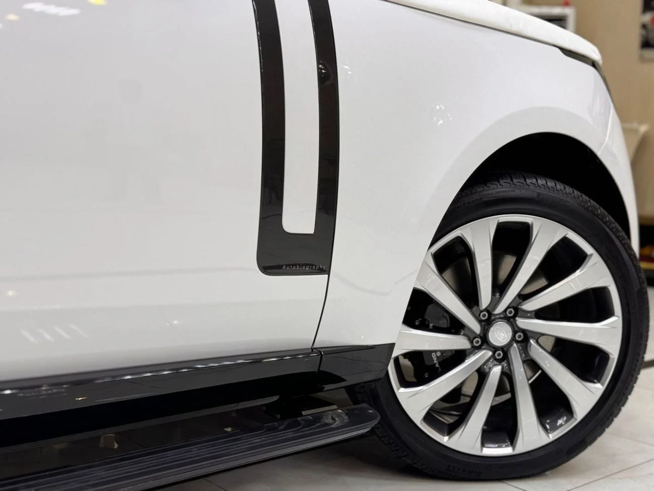 RANGE ROVER AUTOBIOGRAPHY P 530 _white 2026