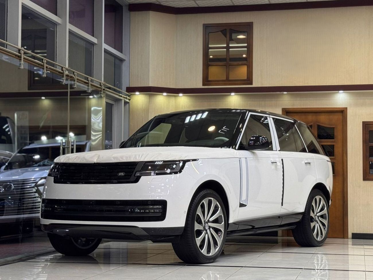 RANGE ROVER AUTOBIOGRAPHY P 530 _white 2026