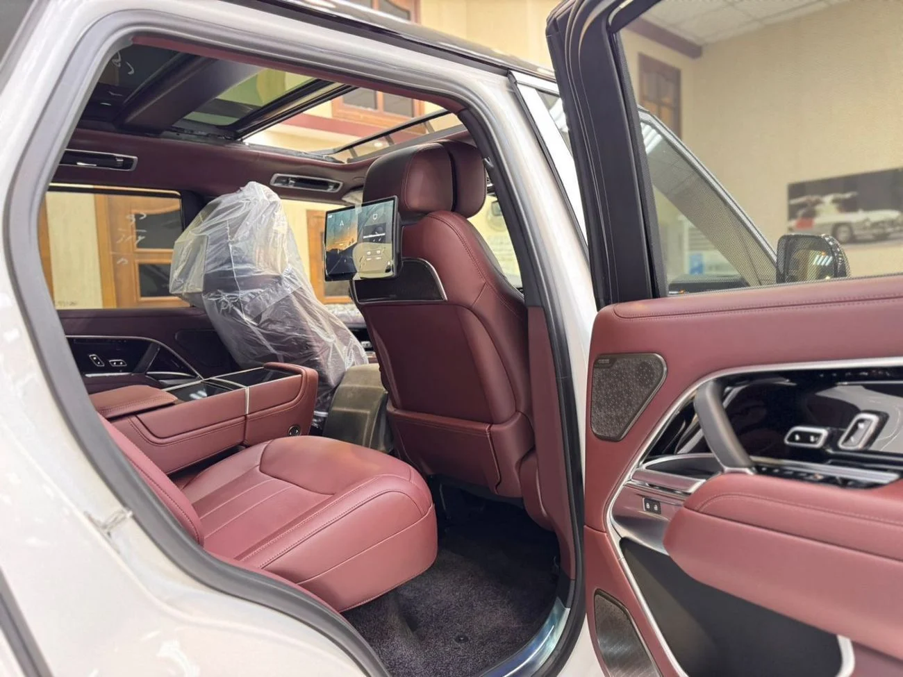 RANGE ROVER AUTOBIOGRAPHY P 530 _white 2026