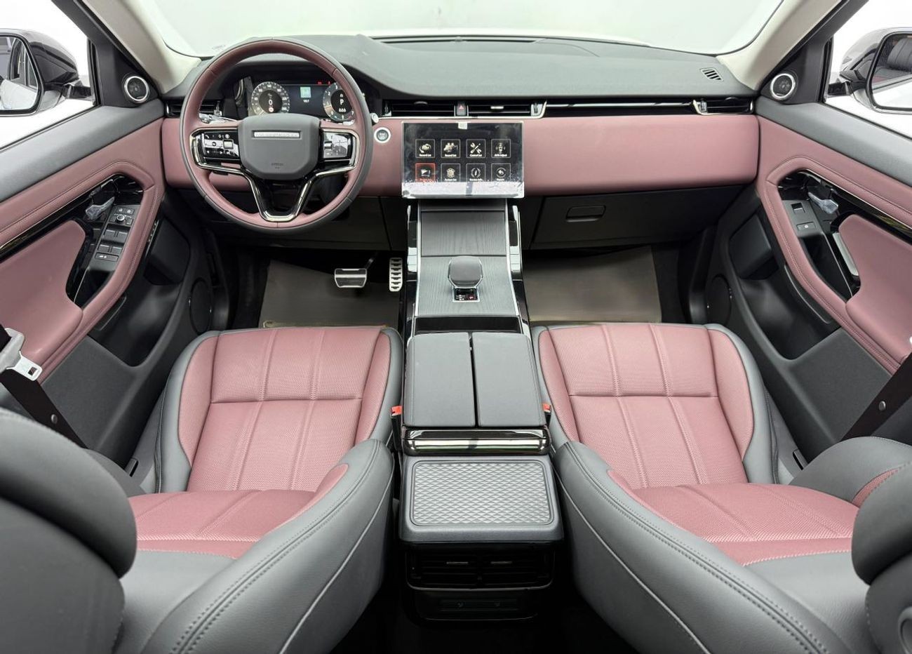 Range Rover Evoque P250 SE 2.0L 2025 white
