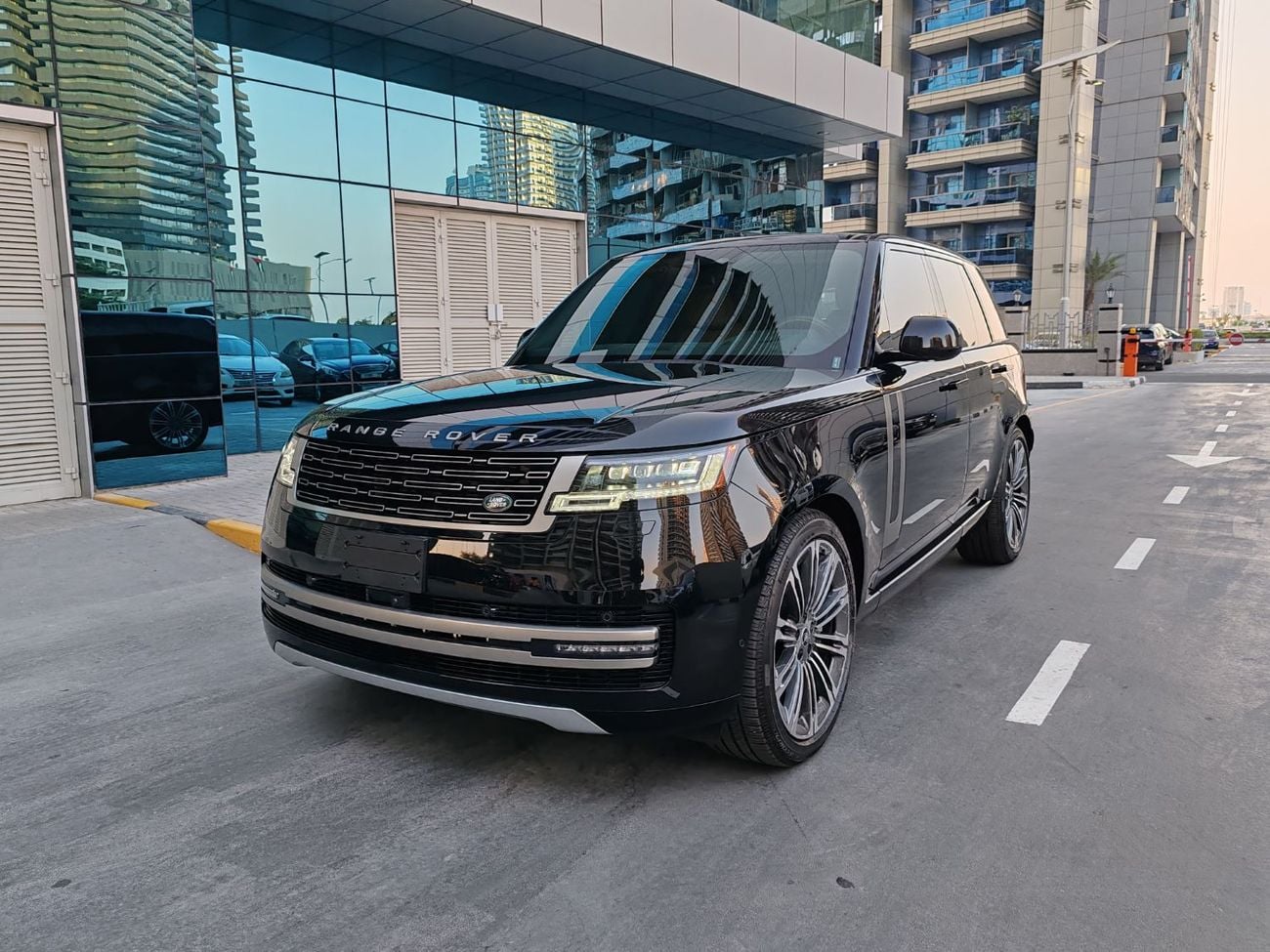 Range Rover SE P530 V8 4.4L _2025