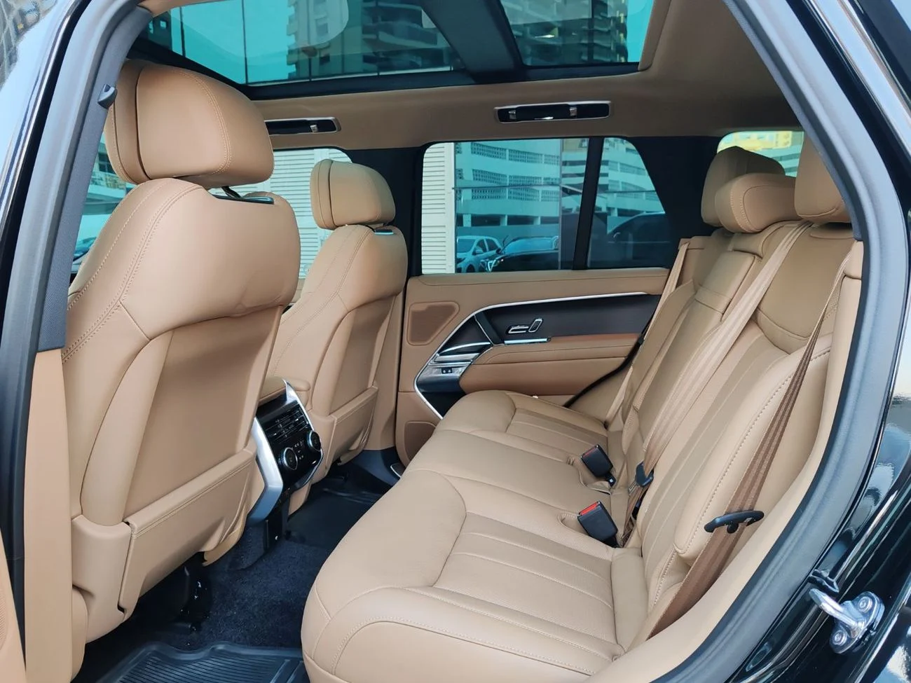 Range Rover SE P530 V8 4.4L _2025