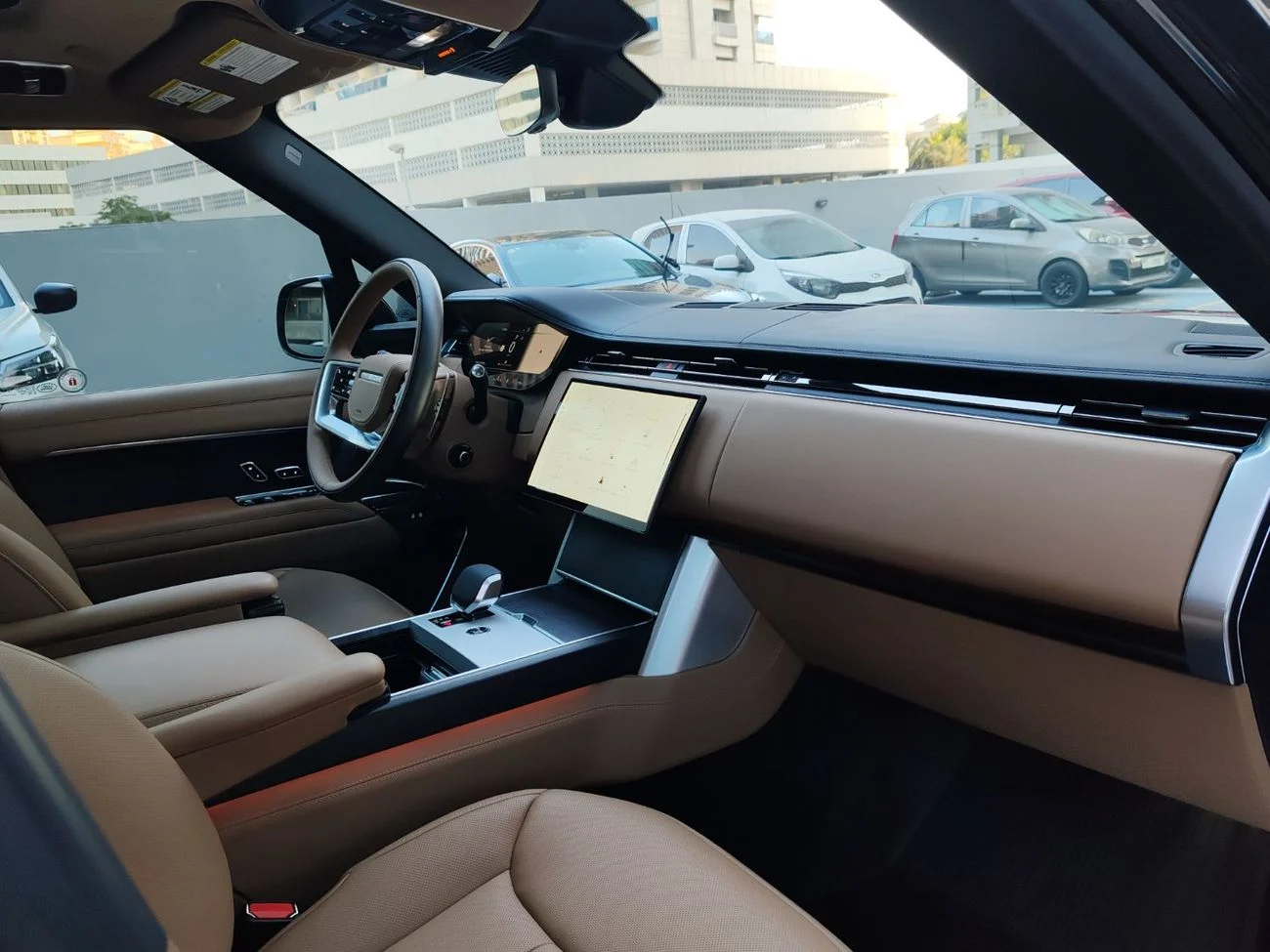 Range Rover SE P530 V8 4.4L _2025