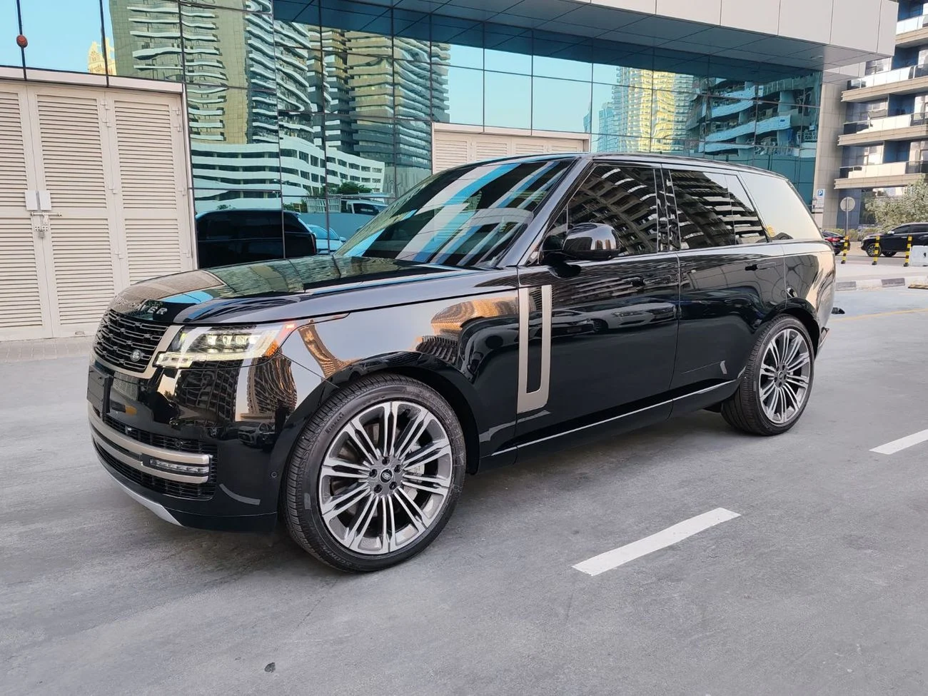 Range Rover SE P530 V8 4.4L _2025