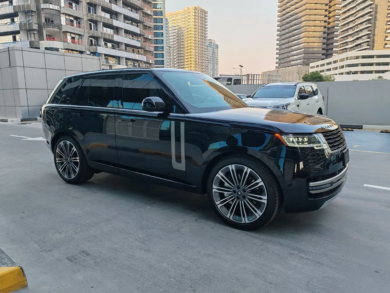 Range Rover SE P530 V8 4.4L _2025