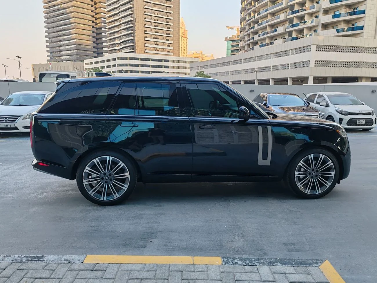 Range Rover SE P530 V8 4.4L _2025