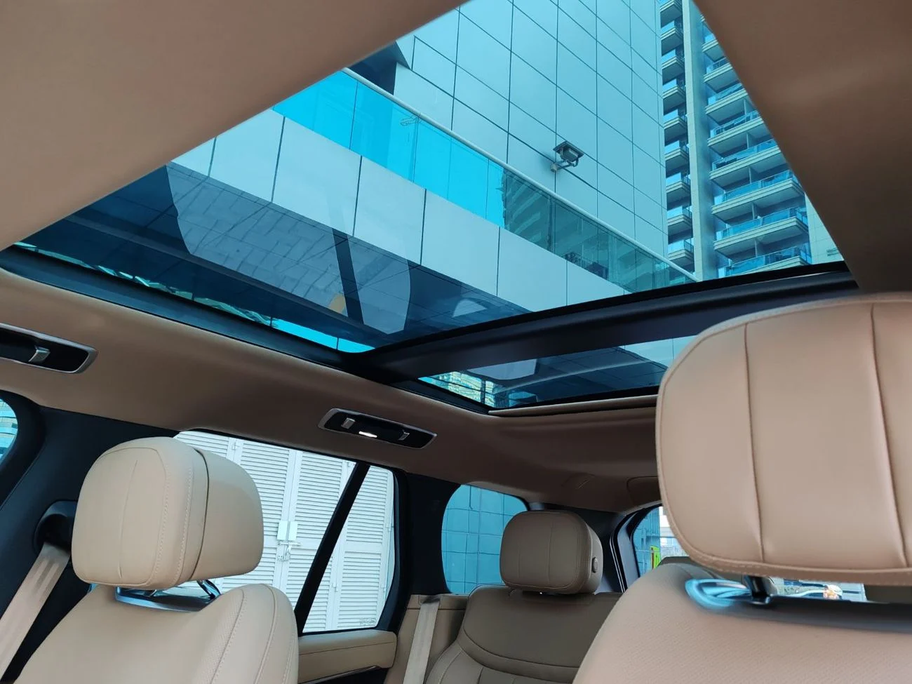 Range Rover SE P530 V8 4.4L _2025