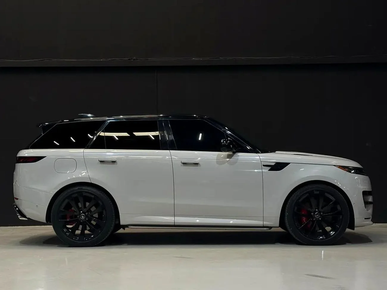 Range Rover Sport FIRST EDITION P530 _2025