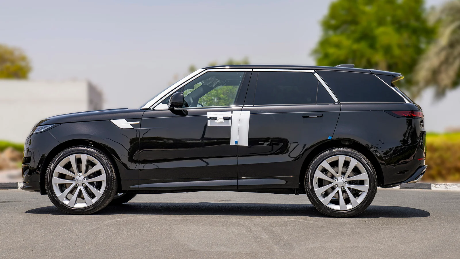 RANGE ROVER SPORT FIRST EDITION P530 AT MY2025 – BLACK