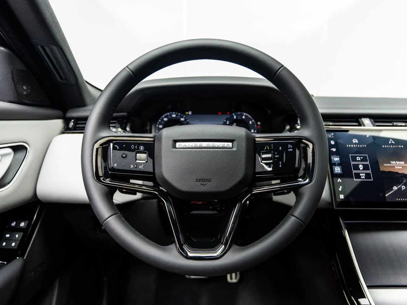 Range Rover Velar R-DYNAMIC S _ 2026 _black