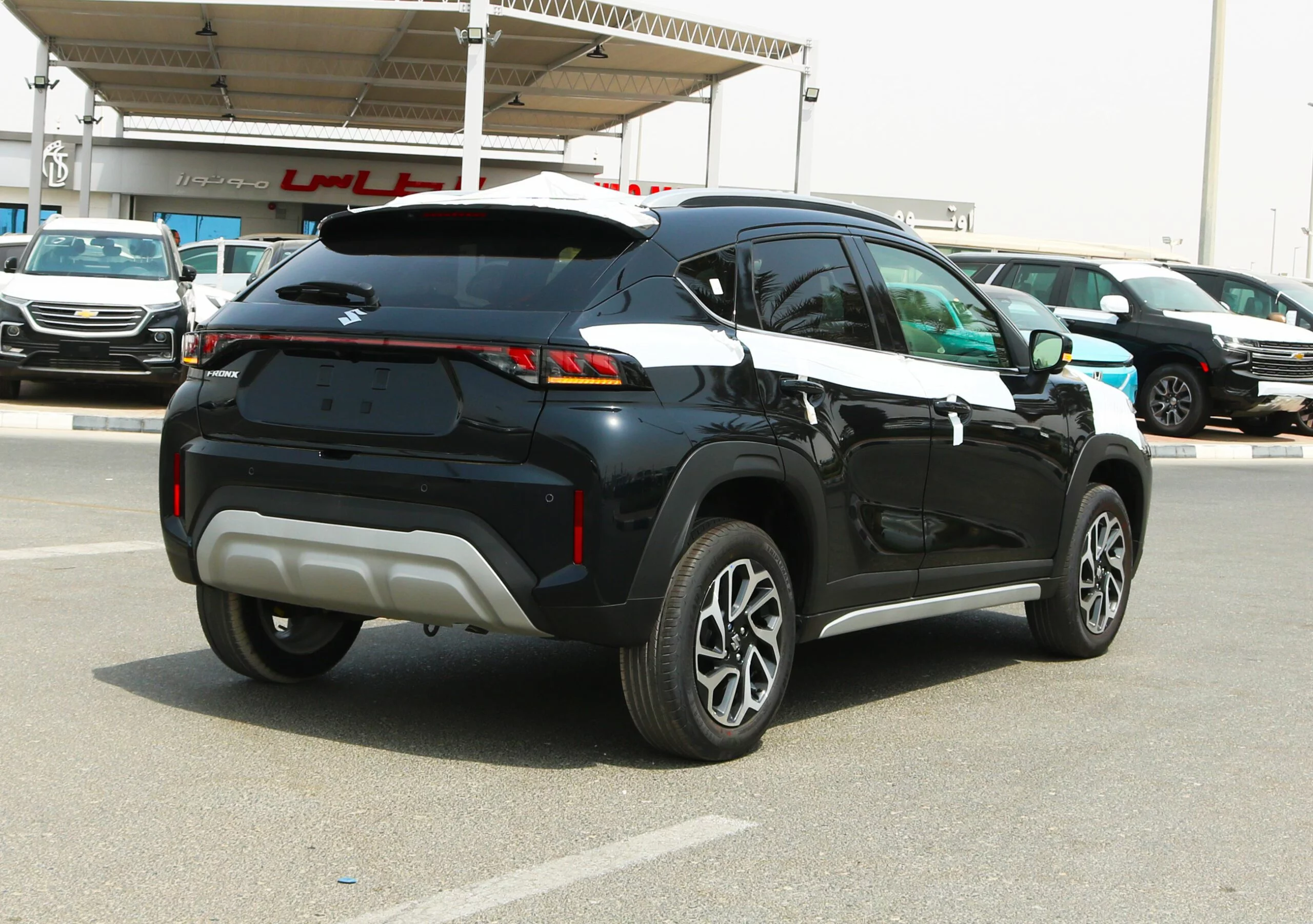 SUZUKI FRONX GLX 1.5P AT MY2025 – BLUISH BLACK PEARL