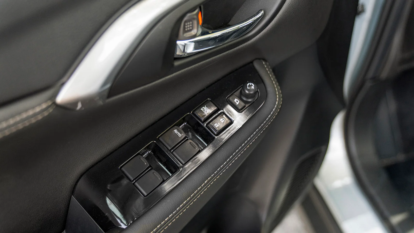 SUZUKI GRAND VITARA GLX 1.5P AT MY2025 – SILVER