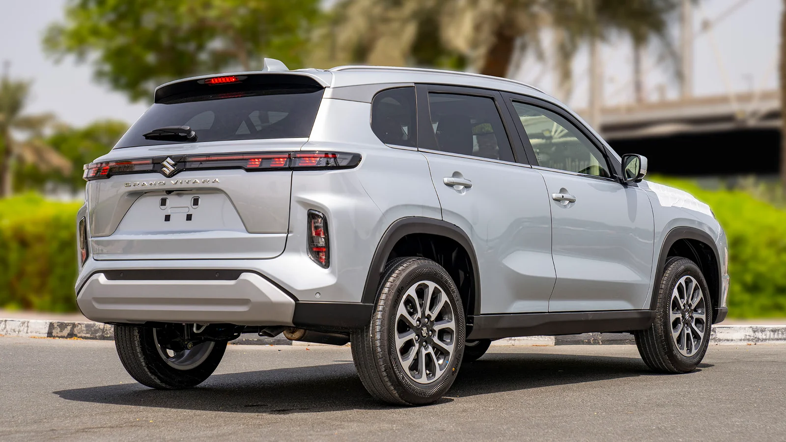 SUZUKI GRAND VITARA GLX 1.5P AT MY2025 – SILVER