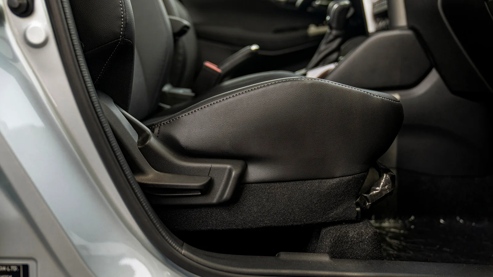 SUZUKI GRAND VITARA GLX 1.5P AT MY2025 – SILVER