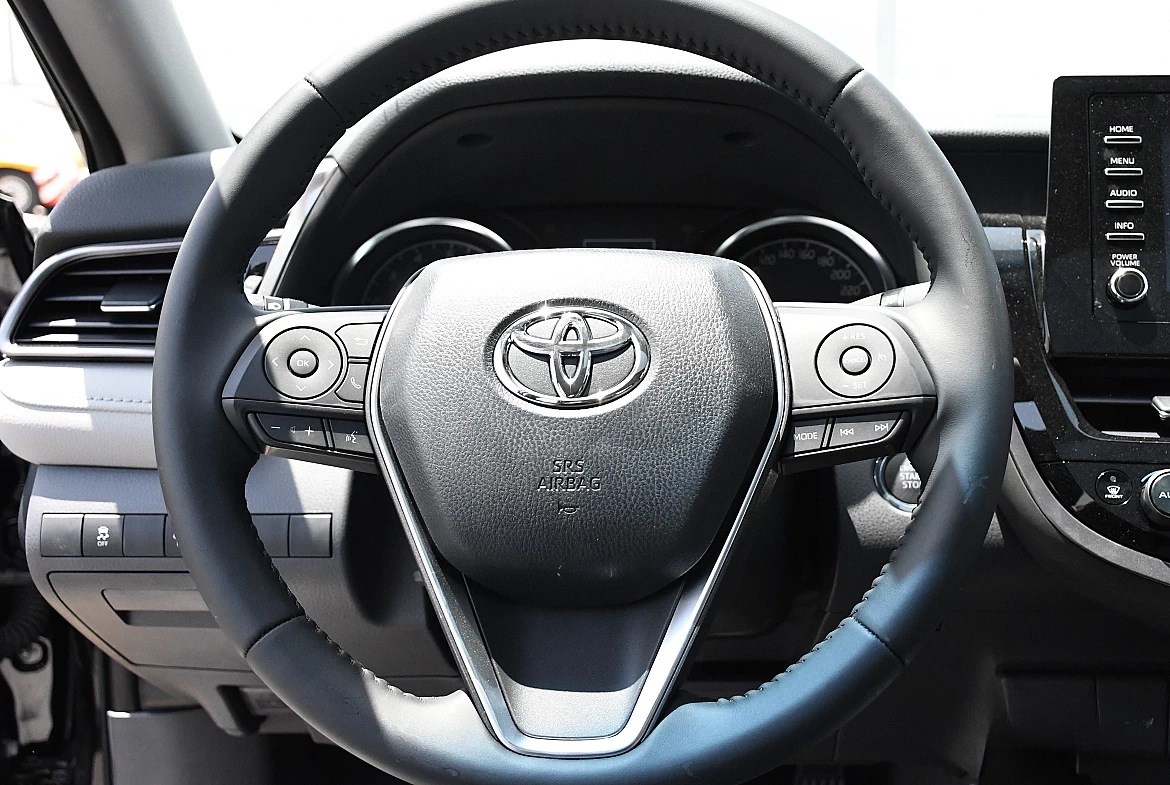 Toyota Camry 2.5L GLE