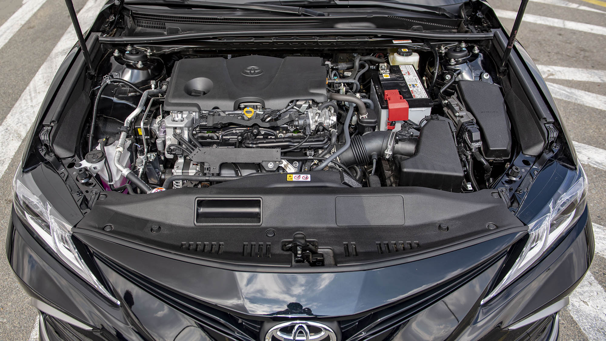 TOYOTA CAMRY 2.5P AT
