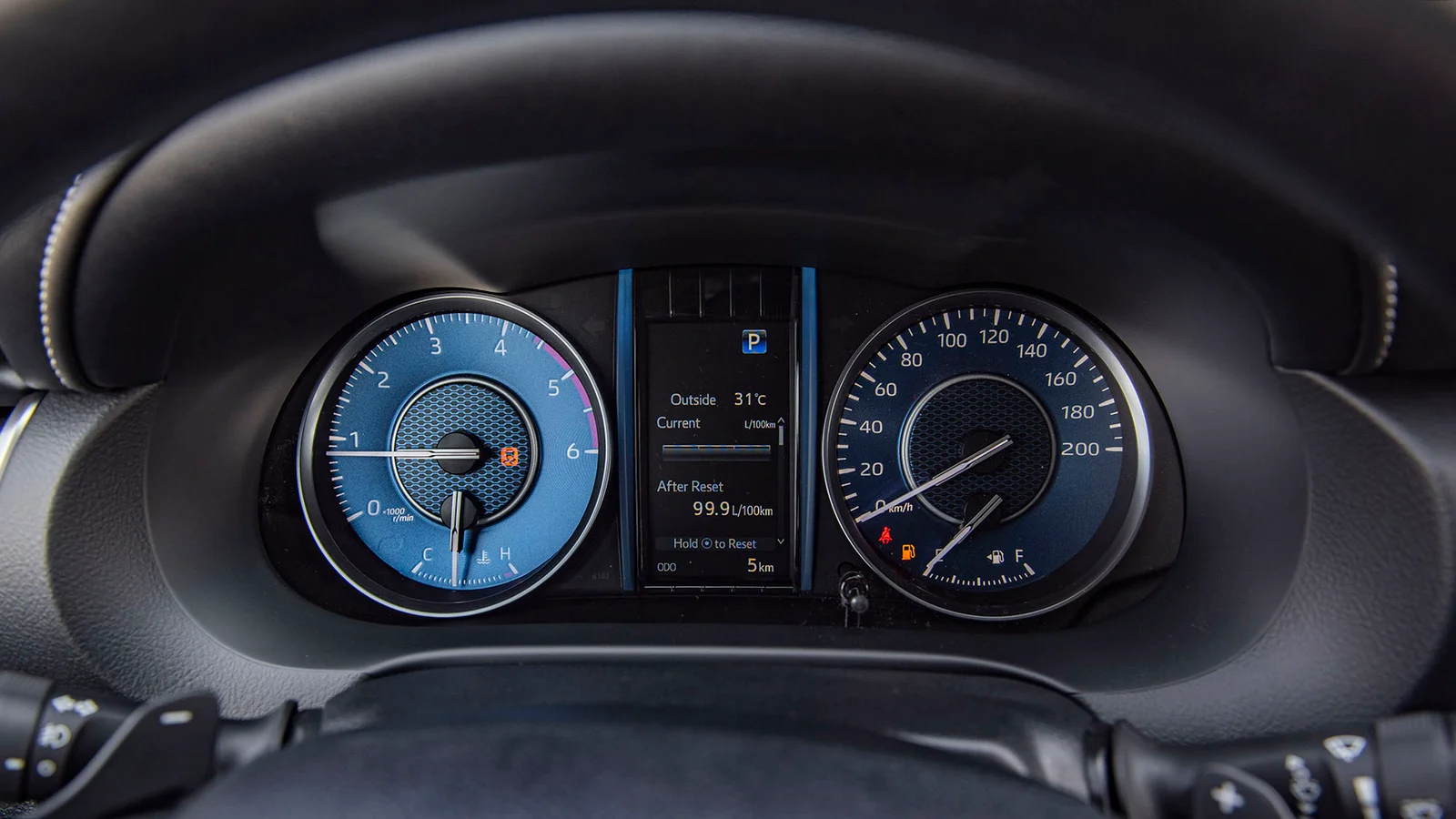 TOYOTA FORTUNER 2.4D AT 4X4 MY2025 – BLACK