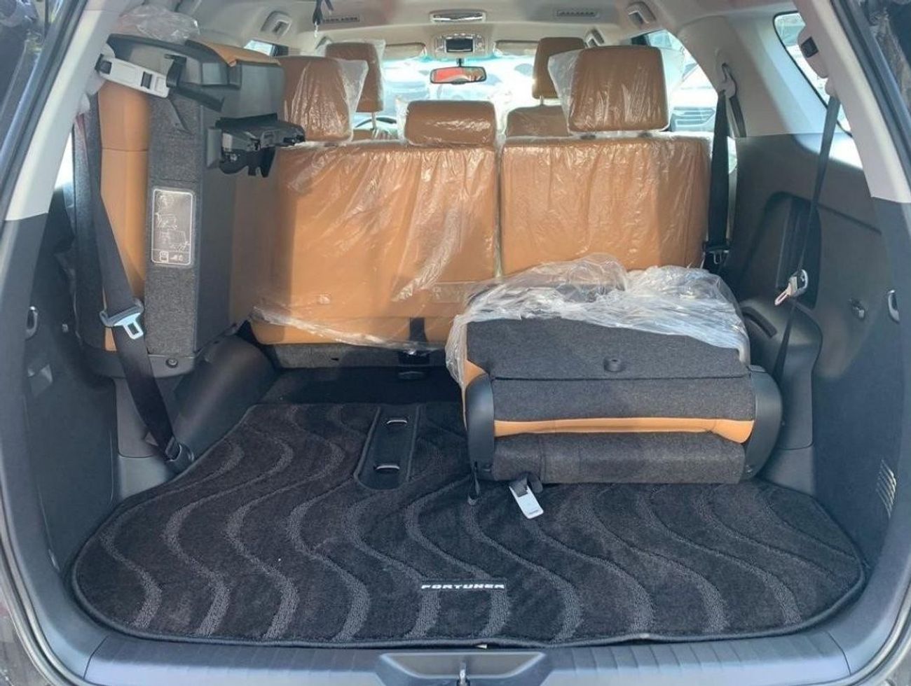 TOYOTA FORTUNER 4.0L V6 FULL OPTION 2026 _ BLACK