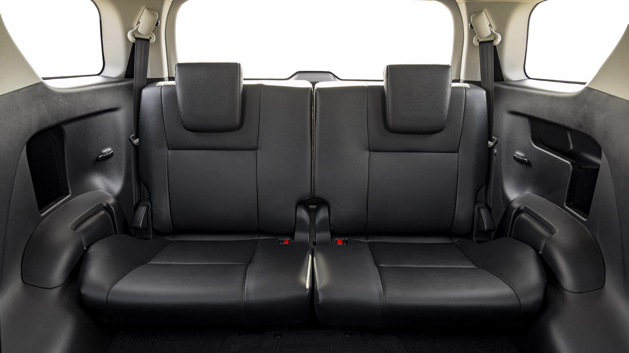  TOYOTA FORTUNER MHEV 2.8D AT 4WD MY2025 – WHITE