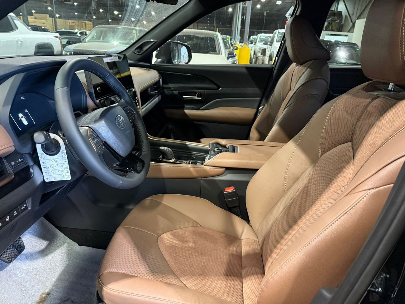 Toyota Grand Highlander PLATINUM MAXX HYBRID -2.4L   2026