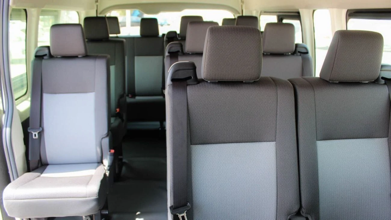Toyota Hiace 2.8L DIESEL HIGHROOF 14 SEATER MANUAL