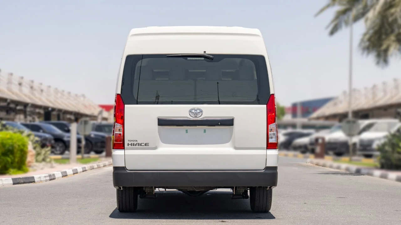  TOYOTA HIACE HR 2.8D MT 14 SEATER MY2026 – WHITE