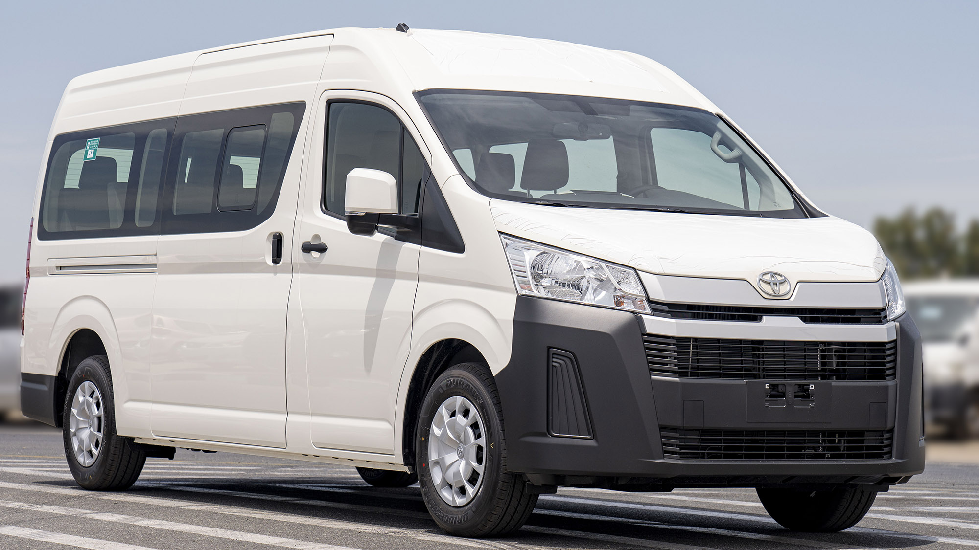TOYOTA HIACE HR 3.5P AT 13 SEATER