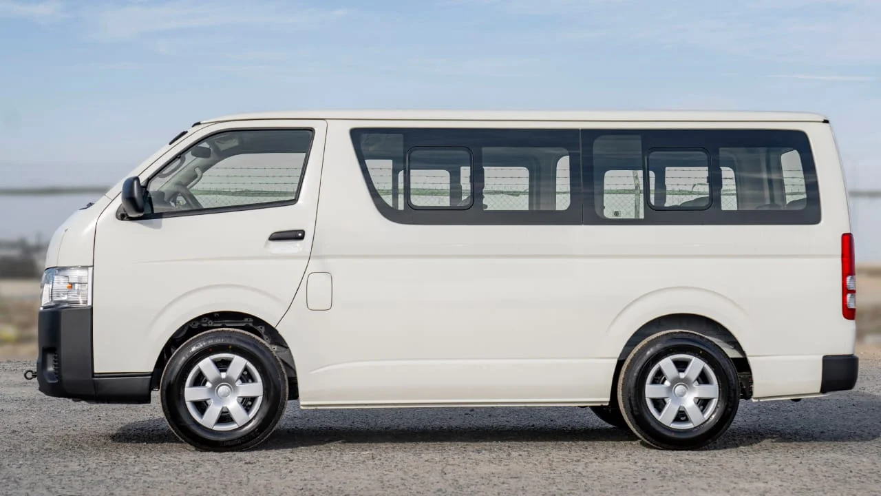 TOYOTA HIACE STD 2.7P MT 15-SEATER MY2025 – WHITE