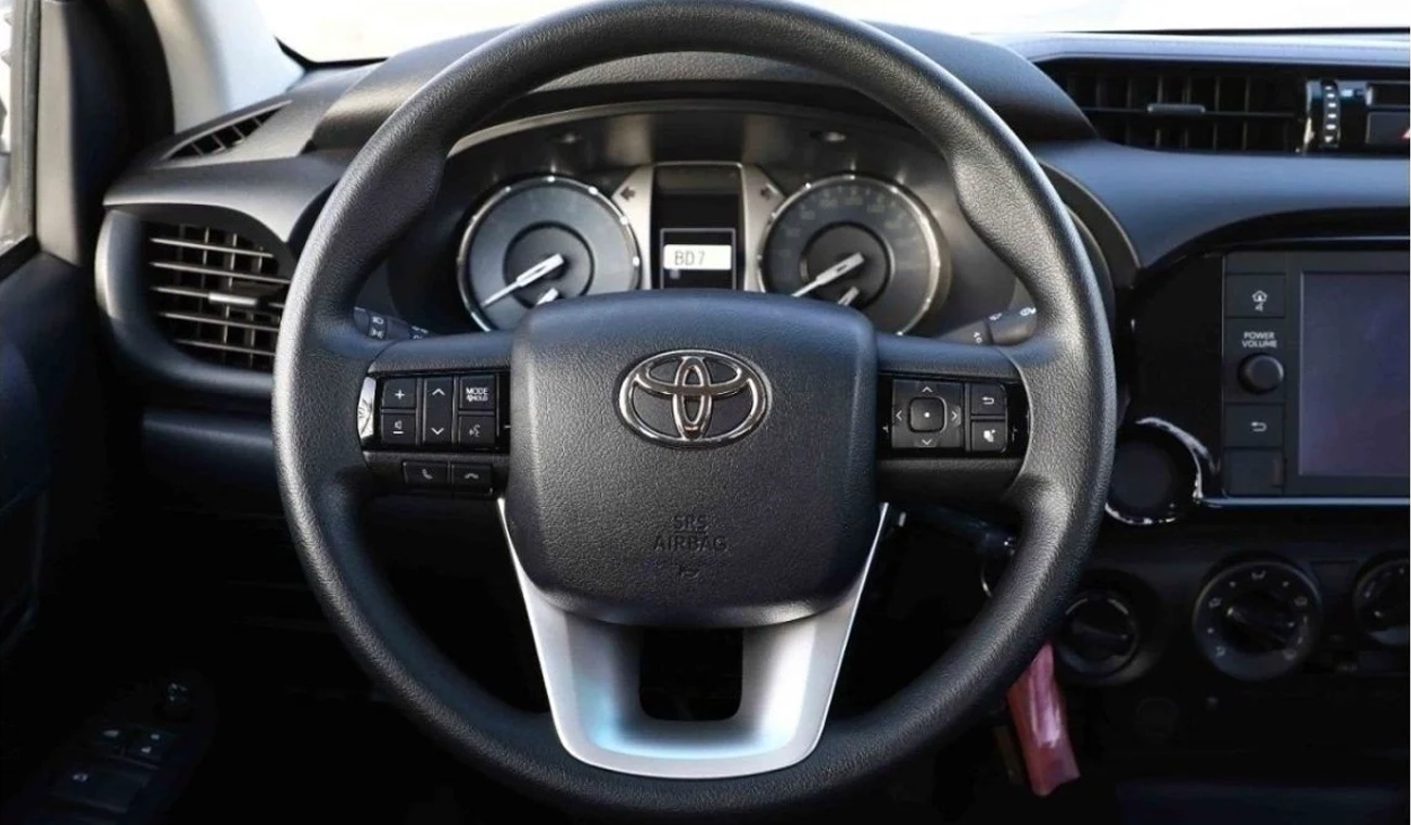 Toyota Hilux AT 2.4L Mid AT DIESEL