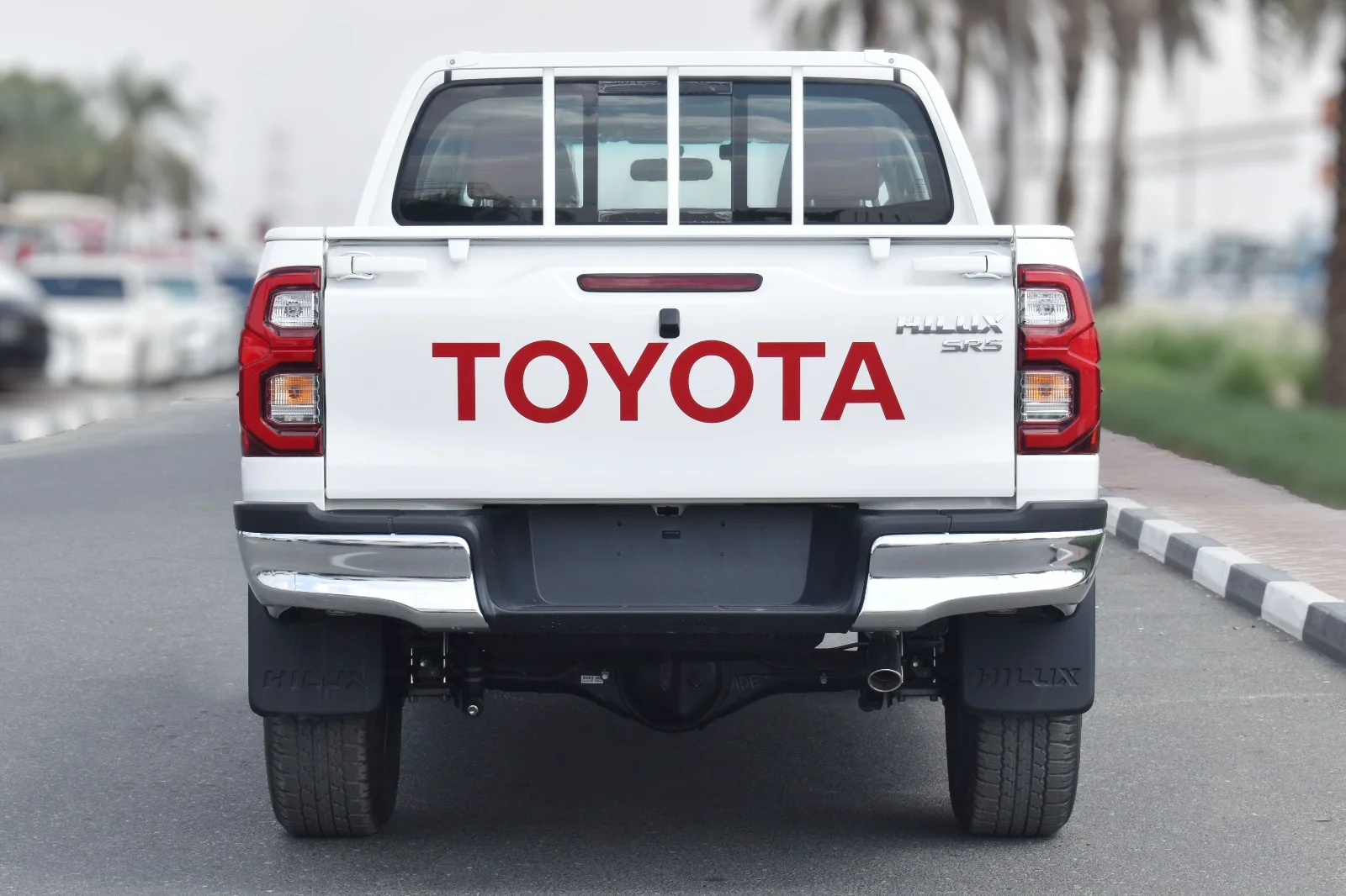 TOYOTA HILUX 4X4 2.7L AT, AUTO AC, DISPL 2025