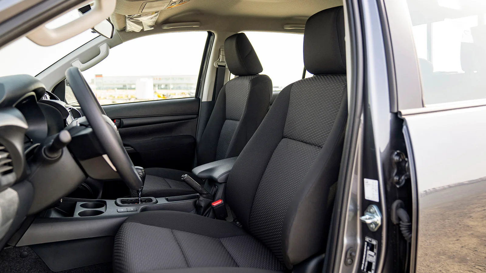 TOYOTA HILUX DC 2.4D AT 4X4 MY2025– GREY - FULL OPTION