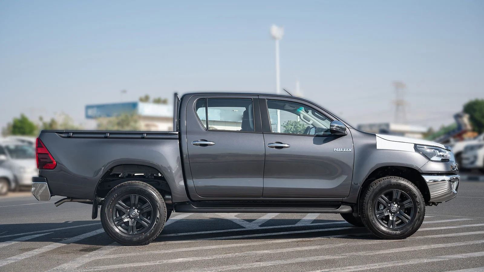 TOYOTA HILUX DC 2.7P MT 4X4 P.WINDOW MY2025