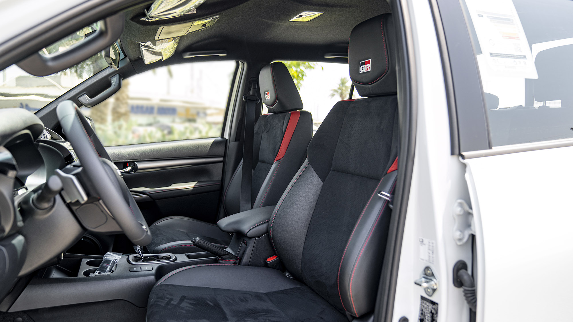 TOYOTA HILUX DC GR SPORT 2.8D AT 4X4
