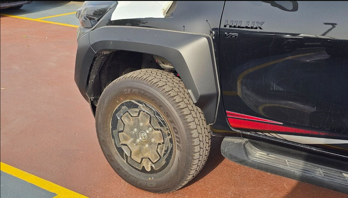 Toyota Hilux GR Sport 4.0L V6 Attitude Black 2026