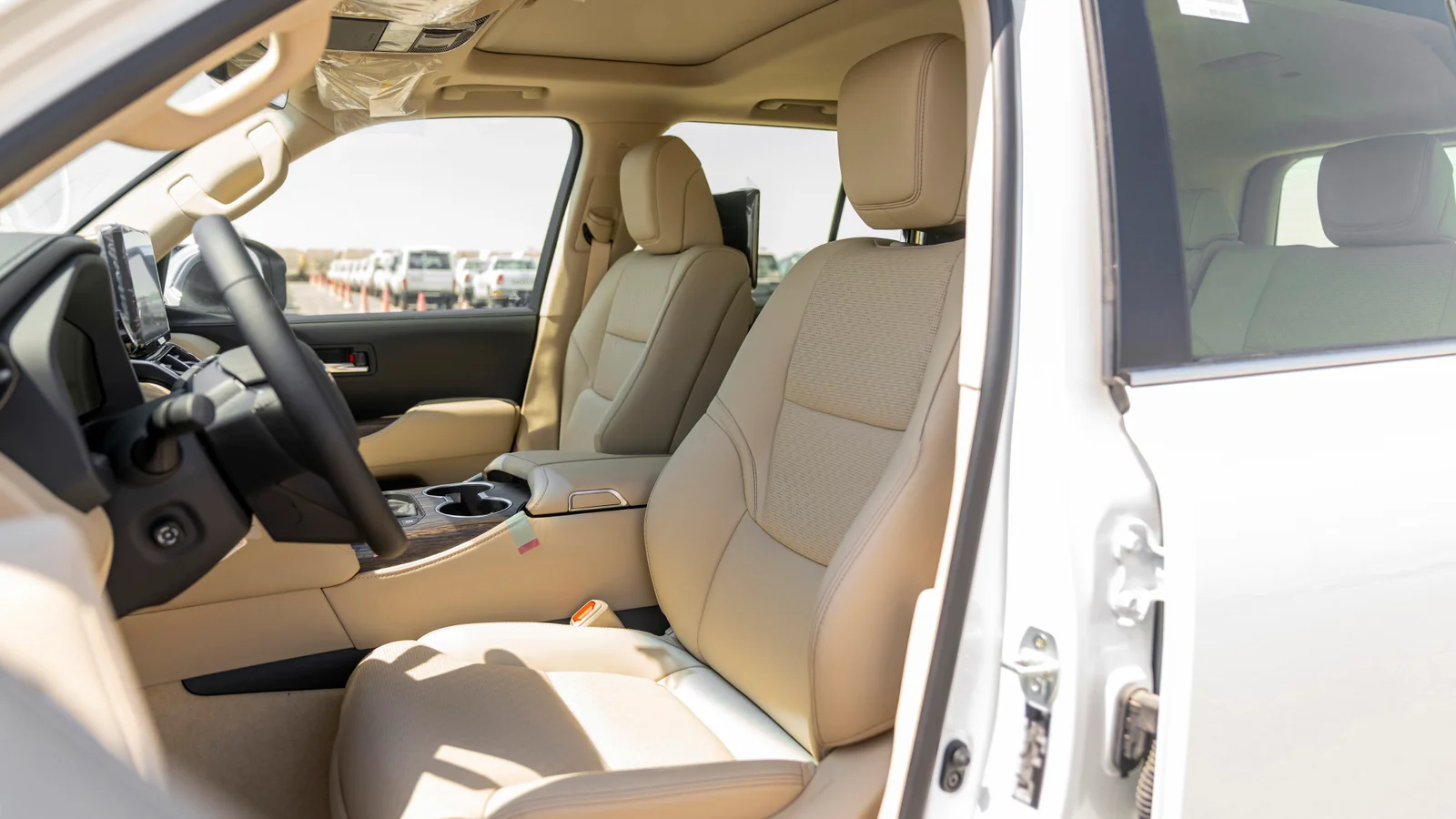 TOYOTA LAND CRUISER 300 VXR 3.3D AT MY2025 – WHITE