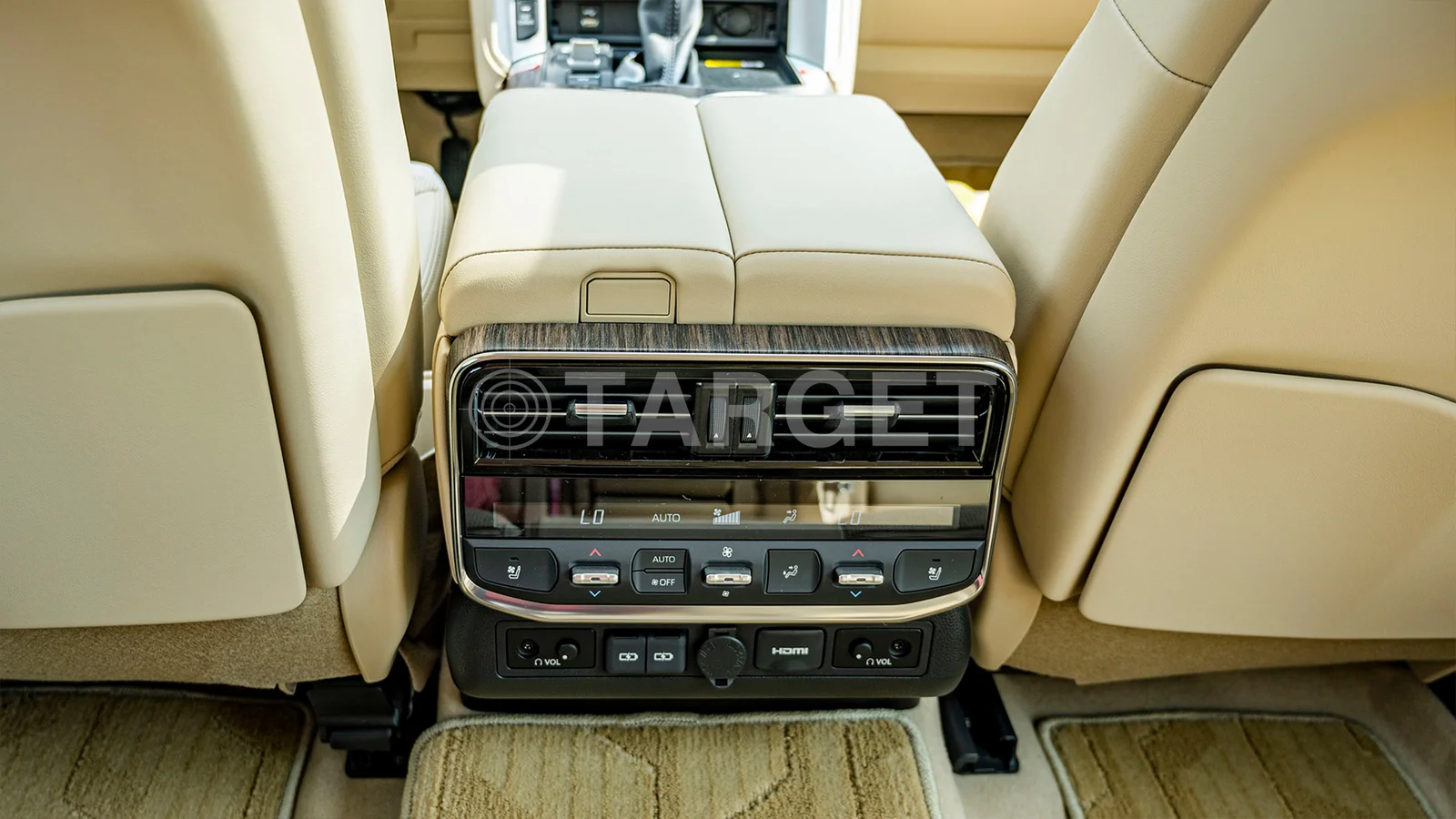 Toyota Land Cruiser 300 VXR 4.0P AT MY2025 – Blue