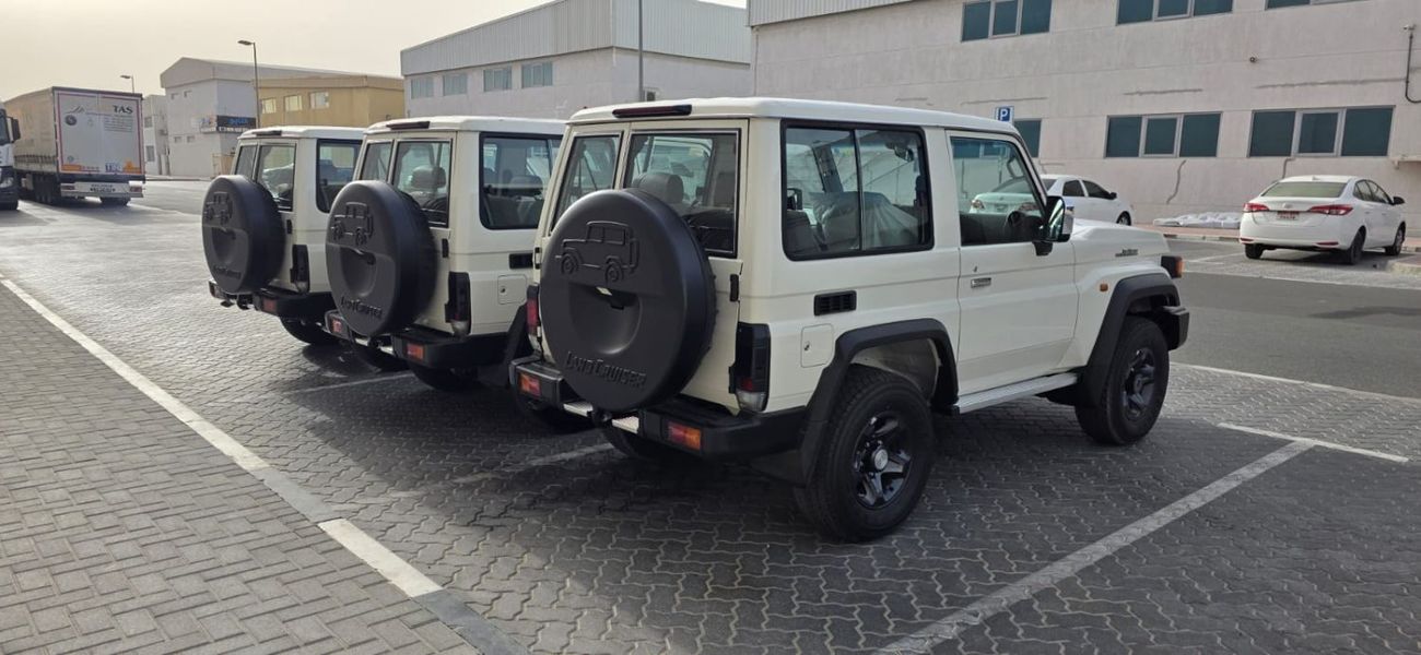 Toyota Land Cruiser 70 PETROL 2026 white