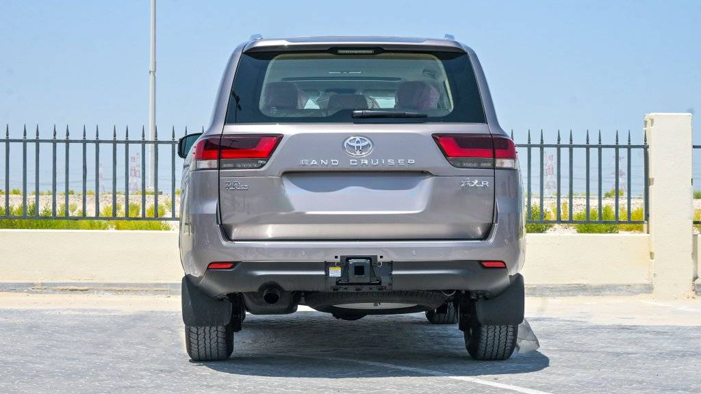 TOYOTA LAND CRUISER GXR 3.5L PETROL TWIN TURBO, AT