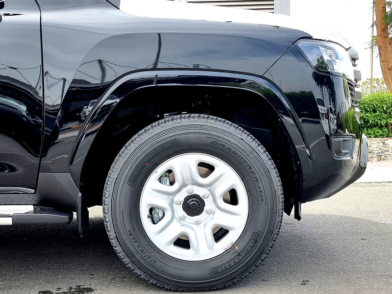 Toyota Land Cruiser GXR 4.0L 2025 :