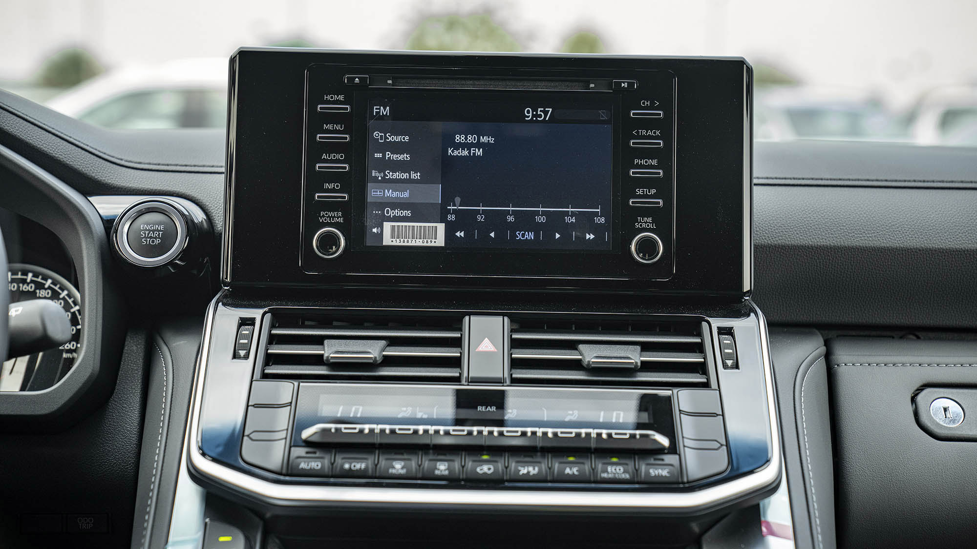 TOYOTA LAND CRUISER LC300 VX 3.5P AT _ gray