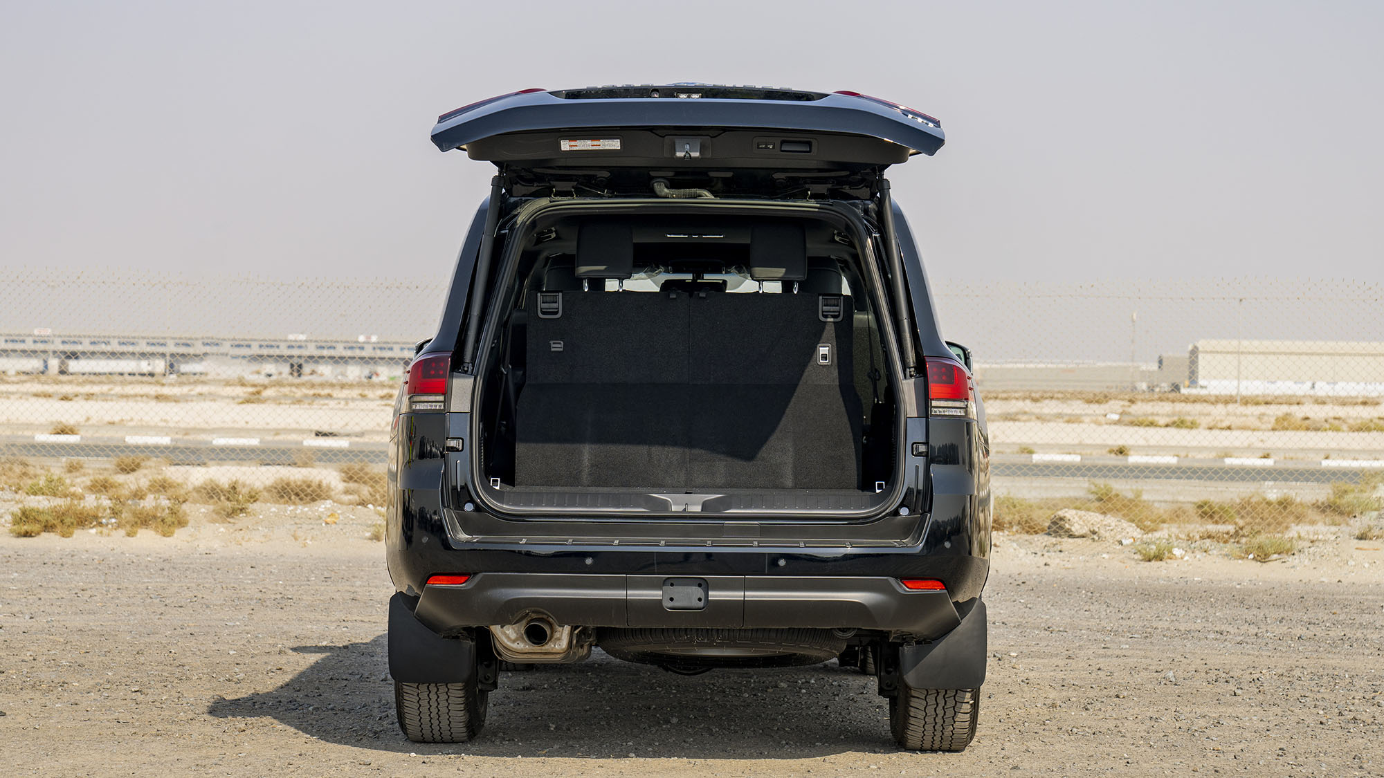 TOYOTA LAND CRUISER LC300 VX 4.0p - black
