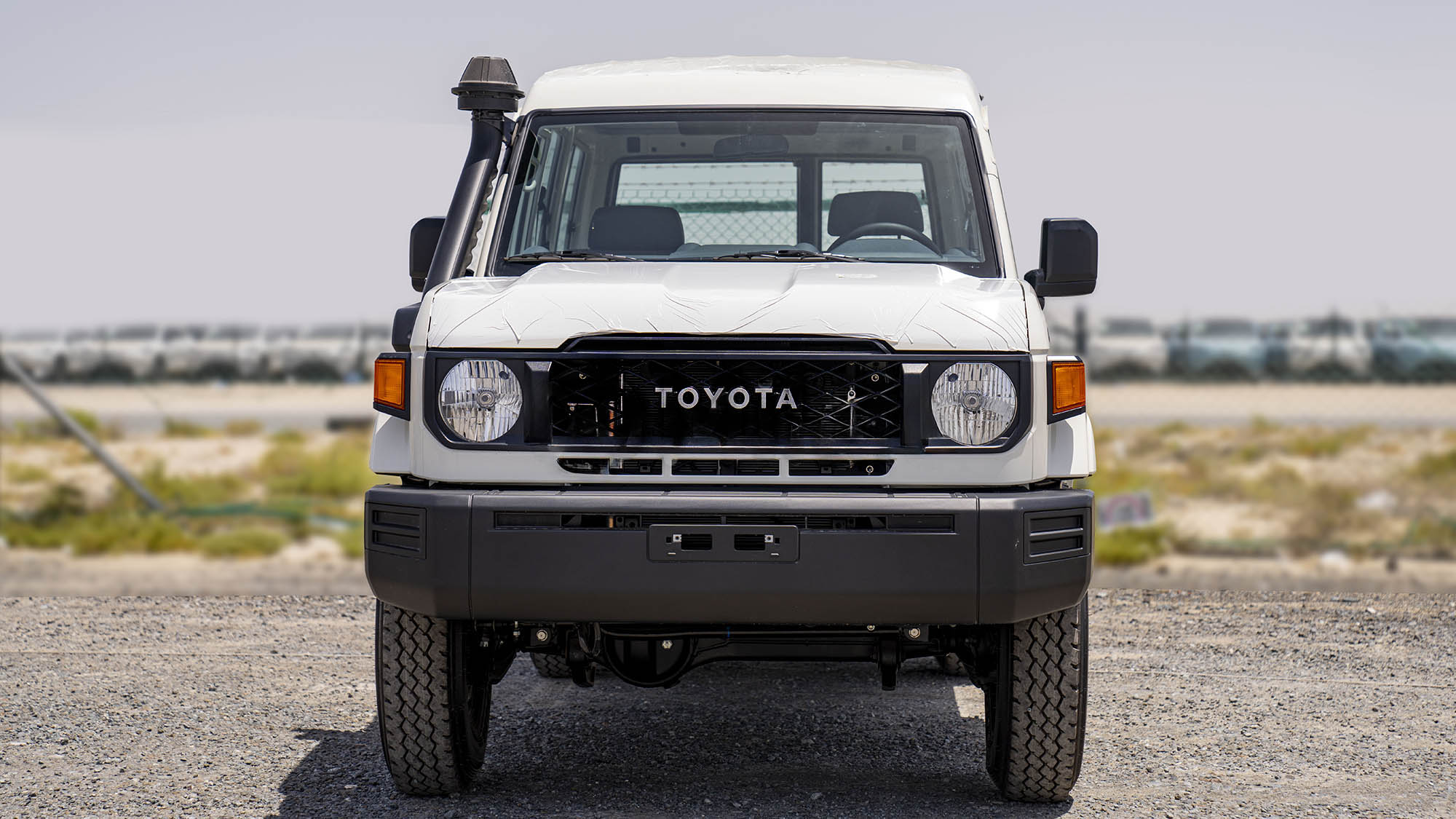TOYOTA LAND CRUISER LC78 2.8D AT