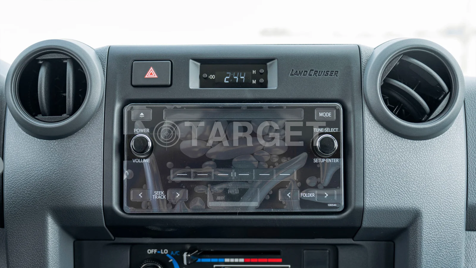 TOYOTA LAND CRUISER LC79DC 4.2D MT MY2025– WHITE